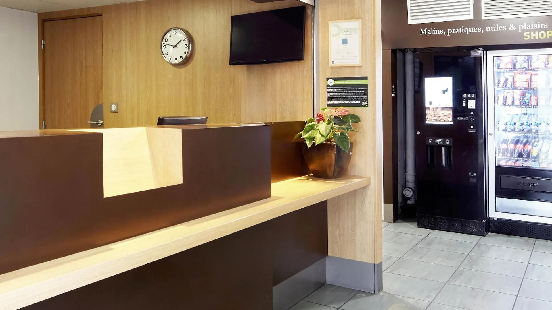 B&B Hotel Orly Chevilly-Larue - Nationale 7 2*,  France